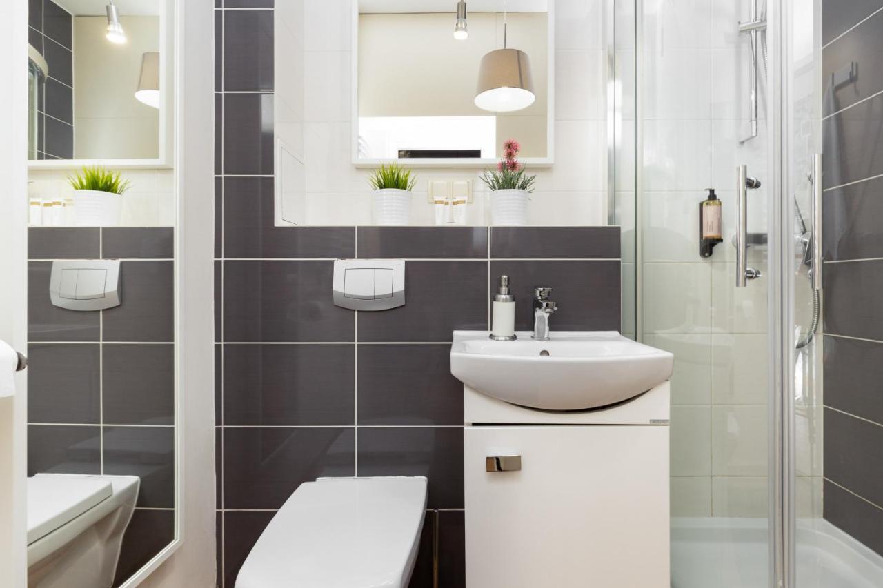 Apartment Warsaw Hoza By Noclegi Renters 외부 사진
